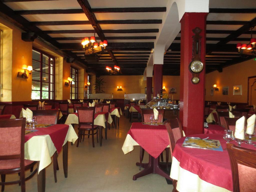 Hotellerie Du Centre Salies-du-Salat Zewnętrze zdjęcie